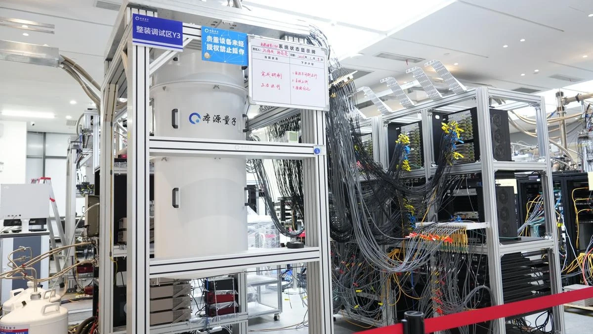 Công ty điện toán lượng tử Trung Quốc Origin Quantum giới thiệu máy tính lượng tử siêu dẫn thế hệ thứ tư do nước này tự phát triển mang tên Origin Wukong-180, ngày 9/5. Ảnh: China daily.