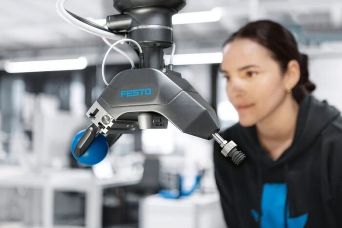 Festo ra mắt phần mềm gắp robot dùng AI cho môi trường xử lý đa sản phẩm
