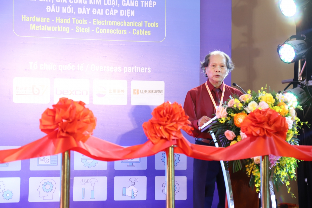 TS. Dương Nguyên Bình - Phó Chủ tịch Thường trực Hội Tự động hóa Việt Nam phát biểu tại lễ khai mạc 