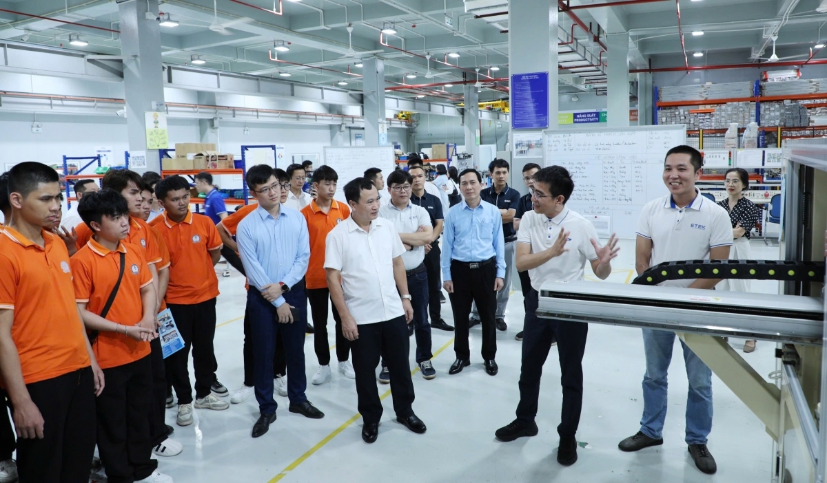 ETEK khởi động chương trình đào tạo kỹ sư tự động hóa chất lượng cho các trường nghề