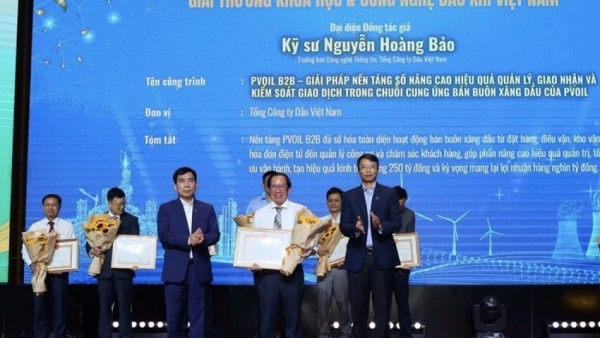 PVOIL B2B nhận Giải thưởng Khoa học và Công nghệ Dầu khí Việt Nam