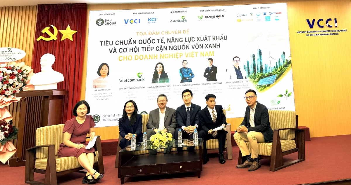 Tọa đàm tại hội thảo