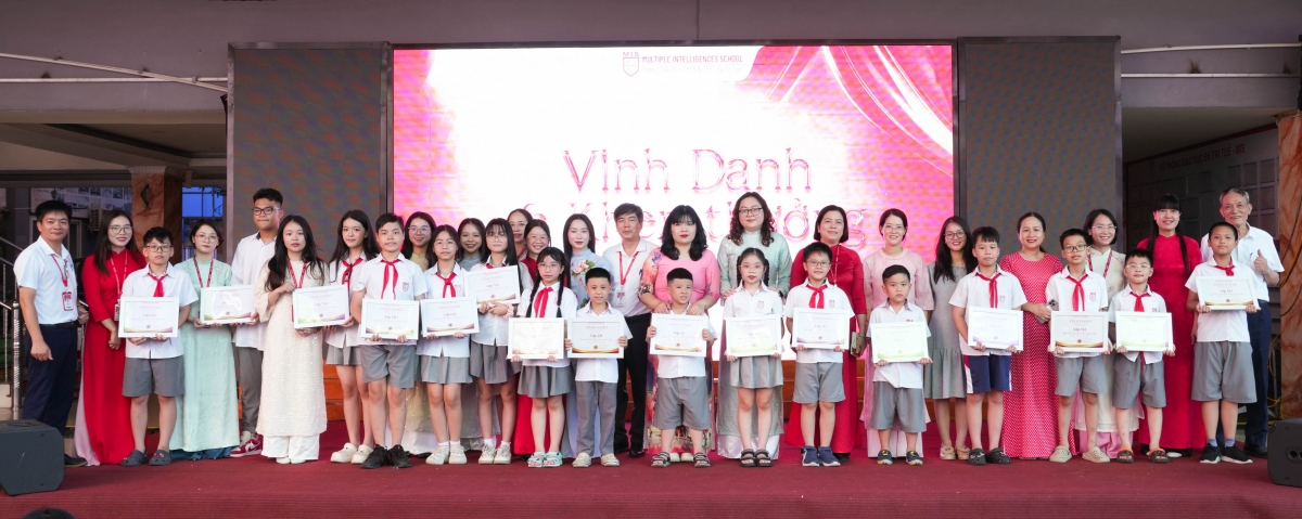 Năm học 2025-2026: Nhiều thành quả đến từ sự nỗ lực của thầy trò Trường Liên cấp Đa Trí Tuệ
