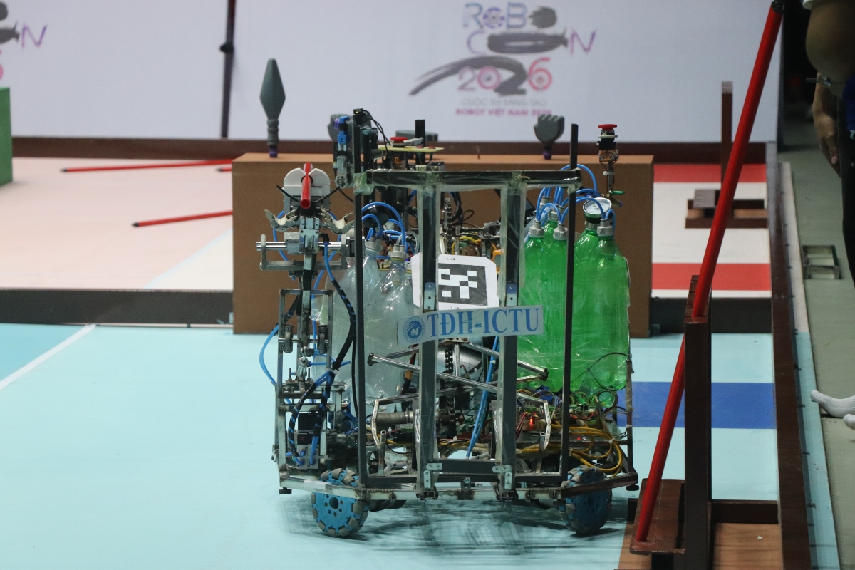 LH-FOF đến từ Trường Đại học Lạc Hồng đăng quang Robocon Việt Nam 2026