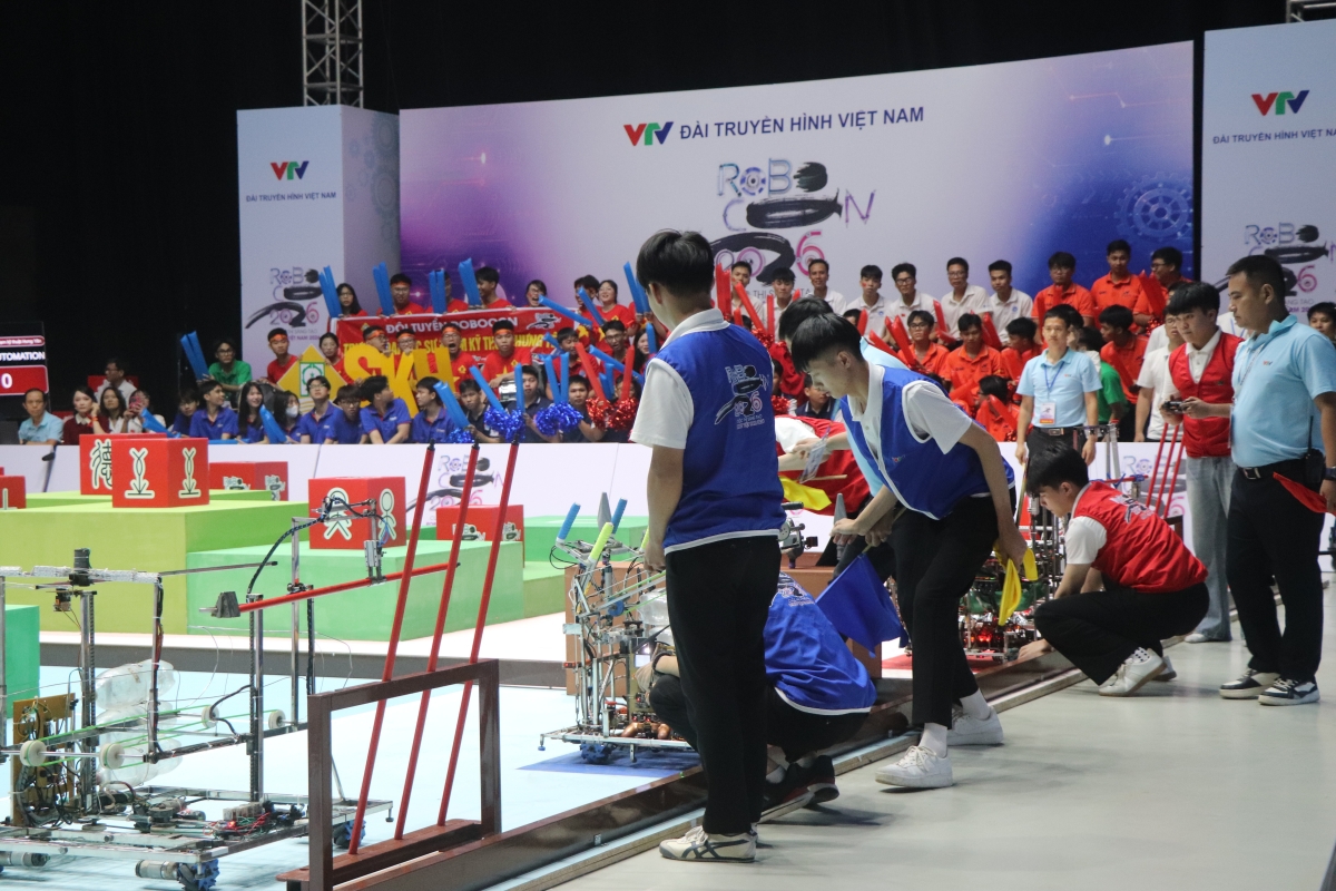 LH-FOF đến từ Trường Đại học Lạc Hồng đăng quang Robocon Việt Nam 2026