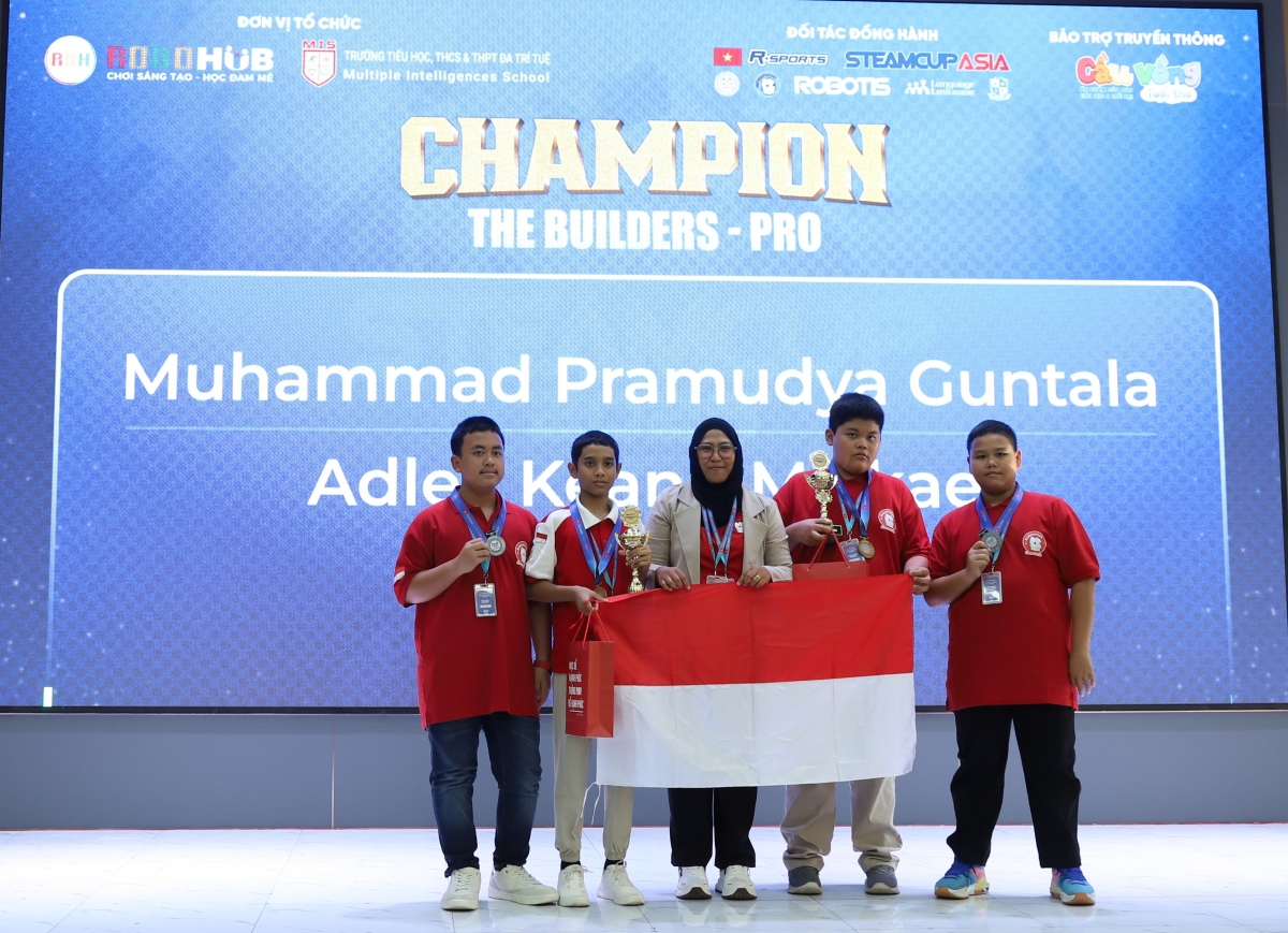 Tinh thần Fair-play xuyên suốt cuộc tranh tài Robotics tại STEAMCUP ASIA 2026