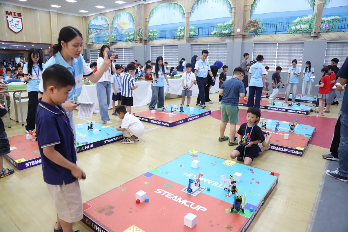 Tinh thần Fair-play xuyên suốt cuộc tranh tài Robotics tại STEAMCUP ASIA 2026
