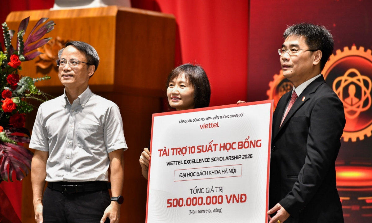 Đại học Bách khoa Hà Nội long trọng trao giải cho hơn 700 đề tài nghiên cứu khoa học
