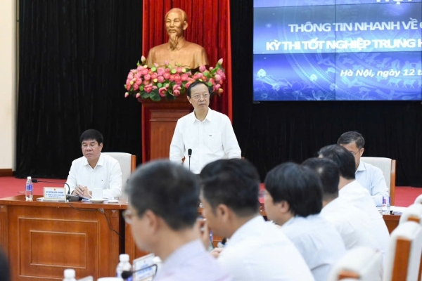 Bộ GDĐT họp báo công bố Kỳ thi vẫn tiếp diễn với công tác chấm thi và công bố điểm