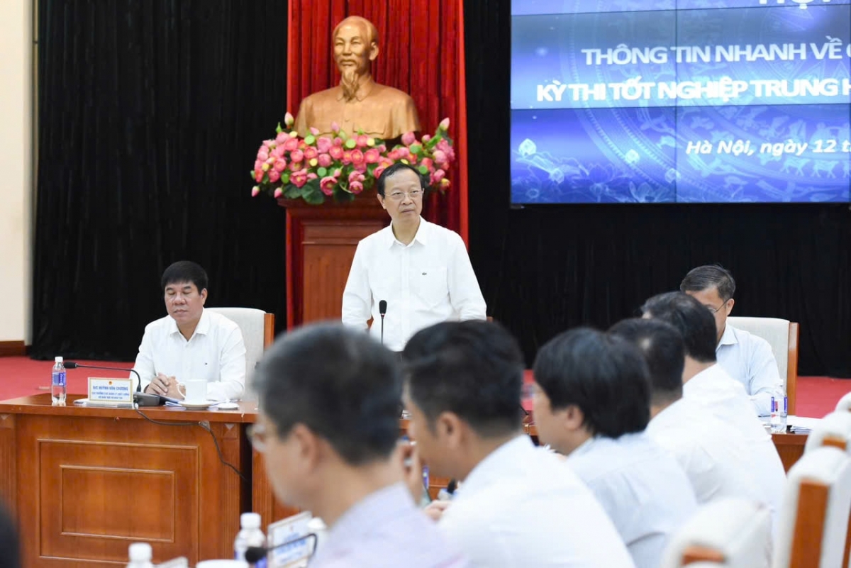 Bộ GDĐT họp báo công bố Kỳ thi vẫn tiếp diễn ở một cấp độ khác
