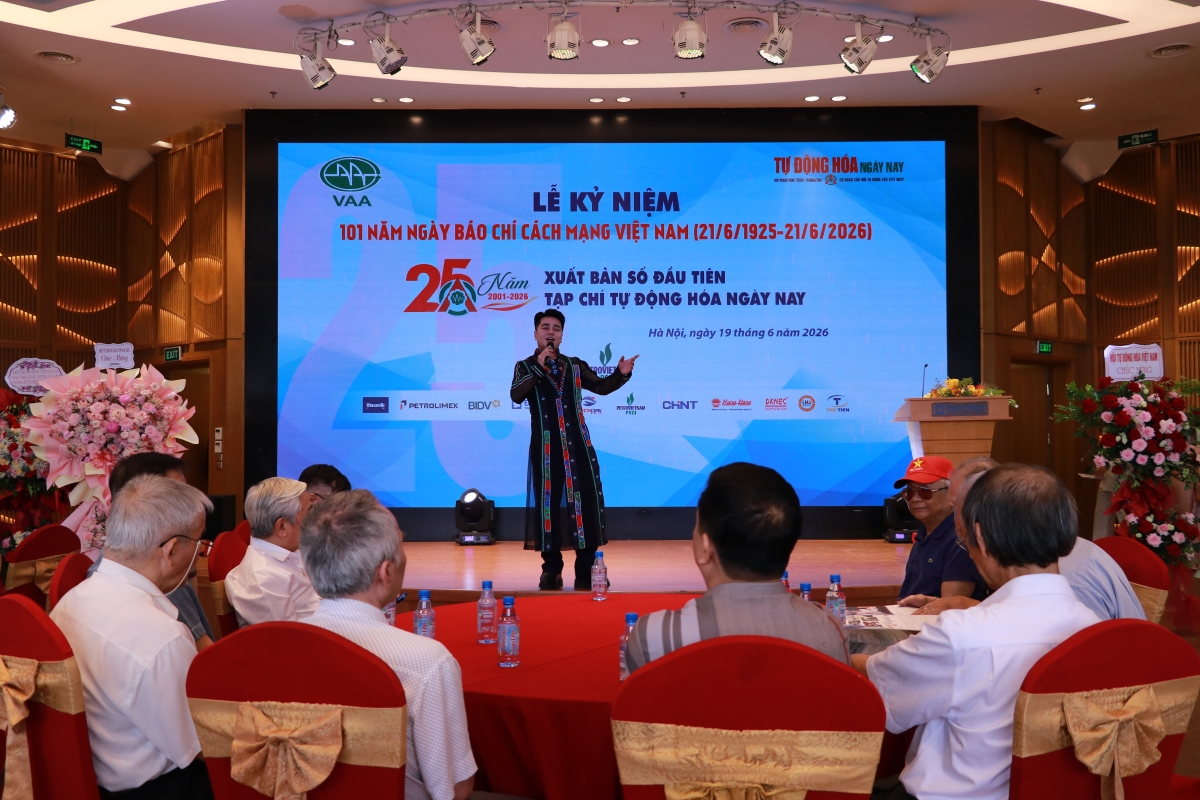 25 năm nhìn lại qua những khuôn hình