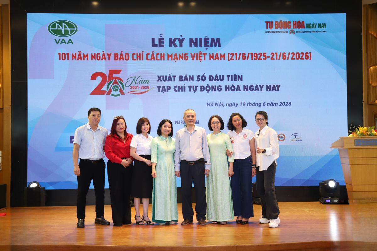25 năm nhìn lại qua những khuôn hình