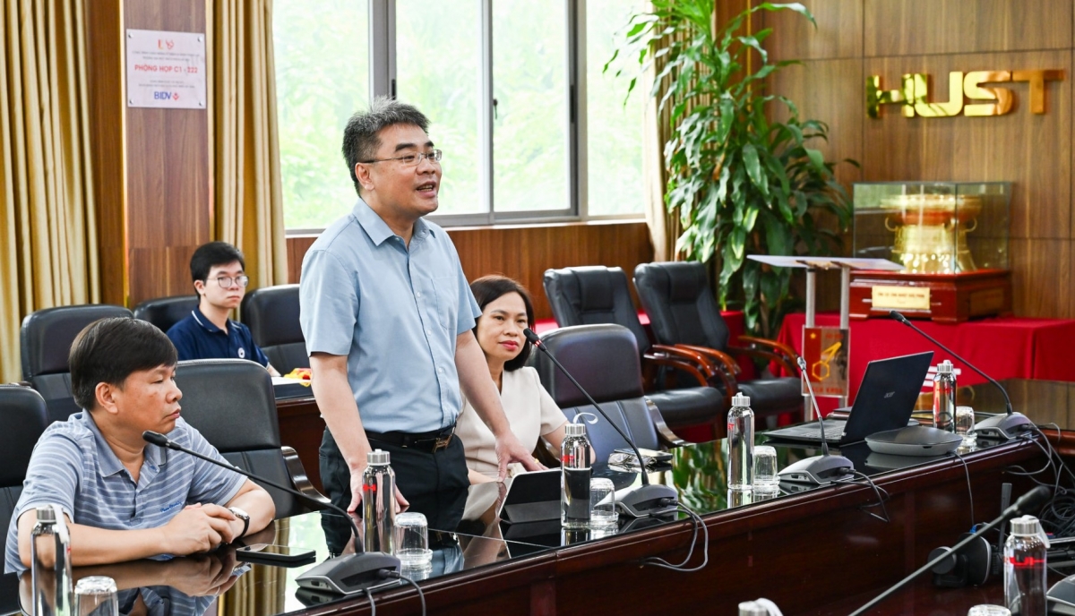 TKV trao 30 suất học bổng cho sinh viên tài năng của HUST