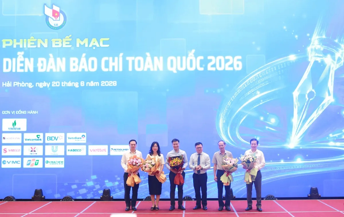 Hội Nhà báo Việt Nam công bố 10 quy tắc sử dụng AI trong hoạt động báo chí