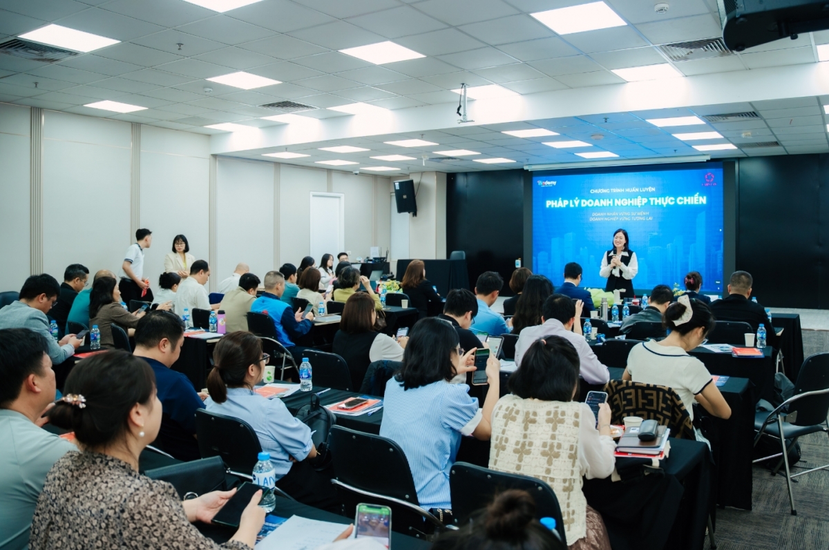 Nâng cao năng lực quản trị và kiểm soát rủi ro pháp lý: Chìa khóa giúp doanh nghiệp phát triển bền vững