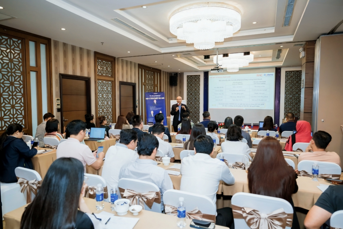 Nâng cao năng lực quản trị và kiểm soát rủi ro pháp lý: Chìa khóa giúp doanh nghiệp phát triển bền vững
