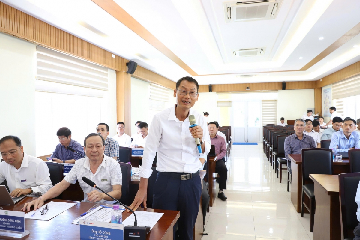 Doanh nghiệp cùng các nhà khoa học thảo luận về ứng dụng tự động hóa tiên tiến trong biến đổi và truyền tải điện năng