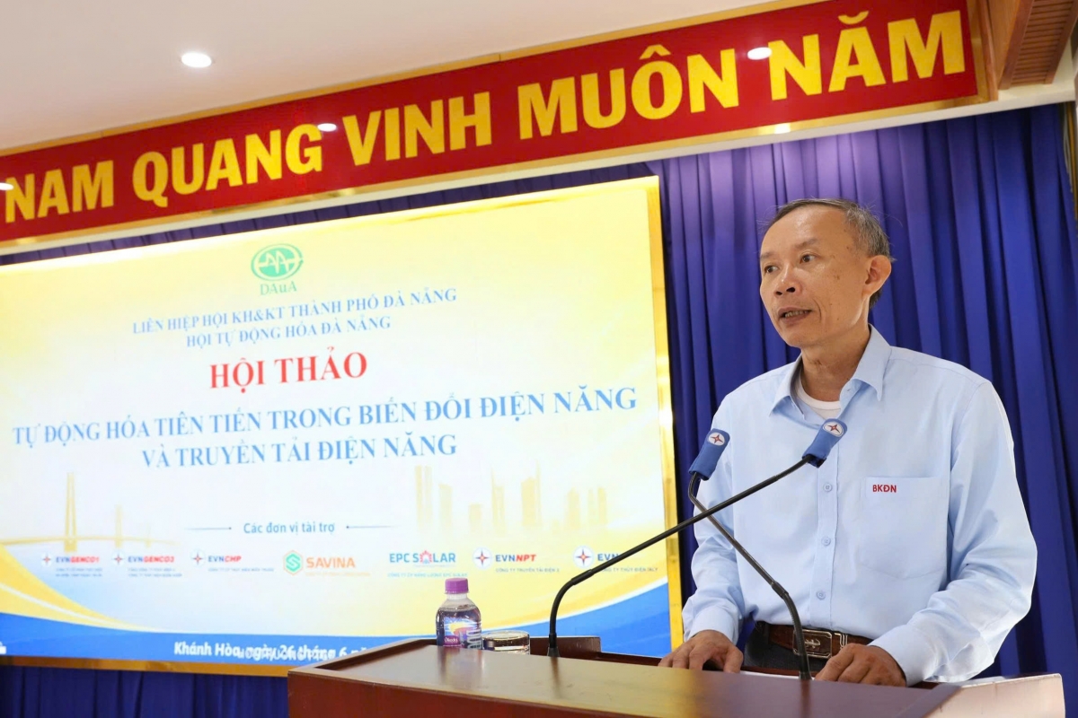 Doanh nghiệp cùng các nhà khoa học thảo luận về ứng dụng tự động hóa tiên tiến trong biến đổi và truyền tải điện năng.