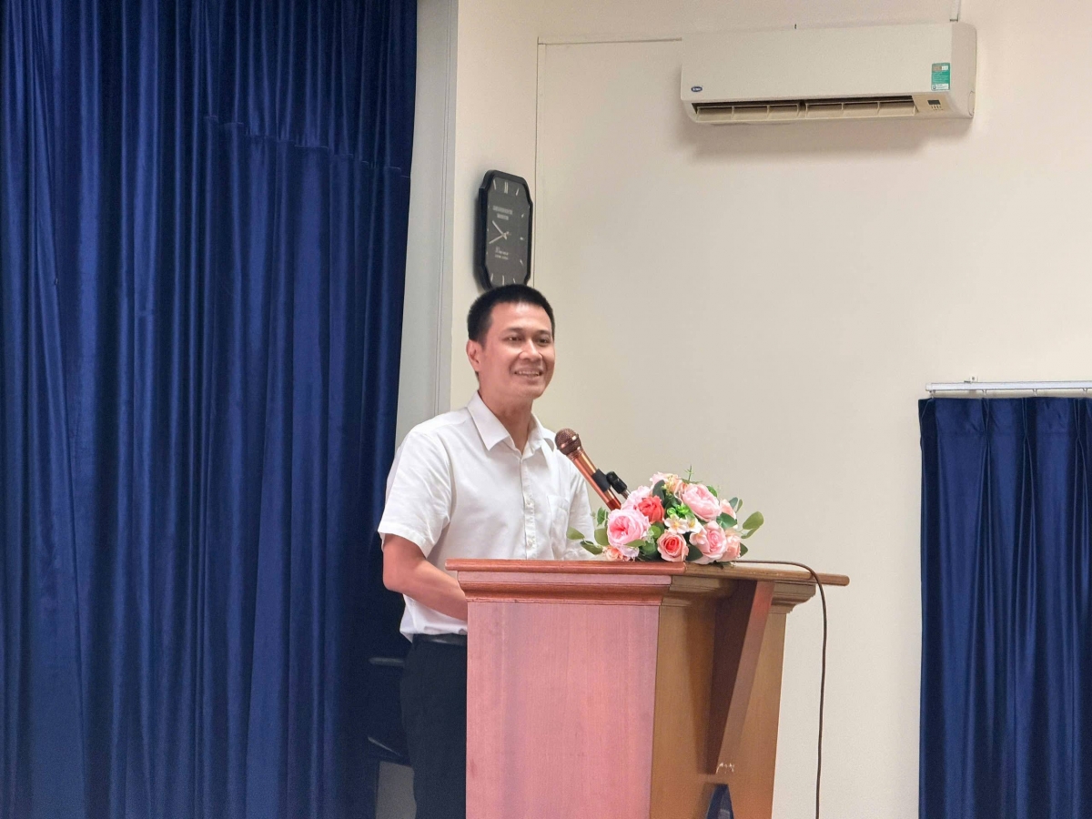 TS. Nguyễn Việt Long – Phó Trưởng Ban Tuyên giáo và Dân vận Thành ủy TP. Hồ Chí Minh phát biểu