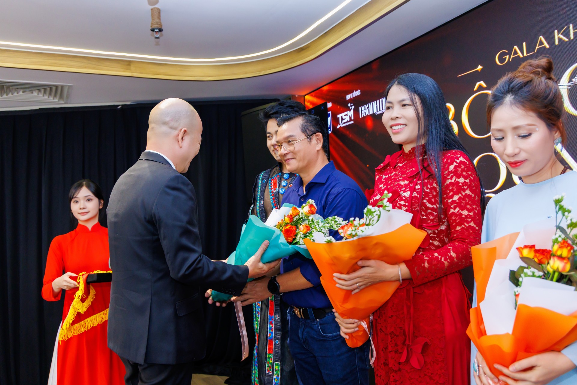 Trường Sơn Media bổ nhiệm Tổng Giám đốc mới, chính thức khởi động hành trình 10 năm “Bông hồng Quyền lực 2026”