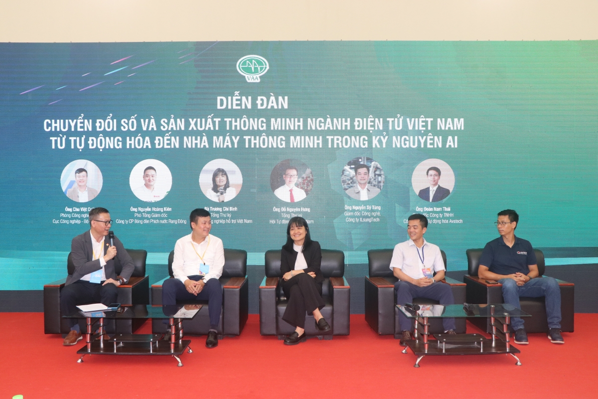 Doanh nghiệp điện tử Việt Nam tăng tốc chuyển đổi số với AI và Smart Factory
