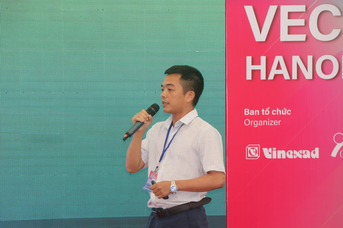 Ông Nguyễn Sỹ Tùng: Doanh nghiệp phải chủ động chuyển đổi để tham gia chuỗi cung ứng toàn cầu. Ảnh: Hoàng Tùng