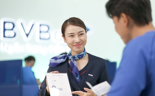 Tin tức ngân hàng nổi bật tuần qua: VPBank dẫn đầu ngân hàng tư nhân Việt trên bảng xếp hạng Forbes Global 2000