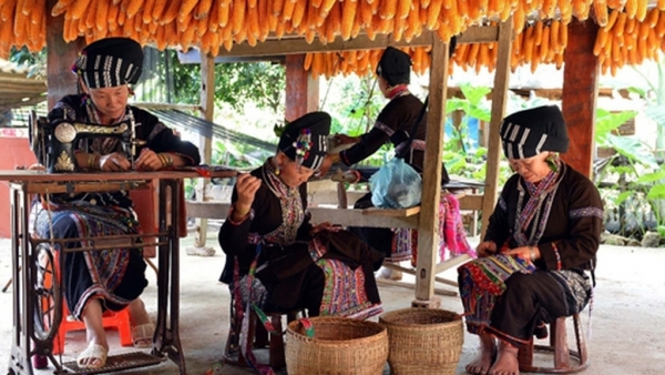 Cơ chế, chính sách bảo tồn, phát huy văn hóa truyền thống các dân tộc thiểu số