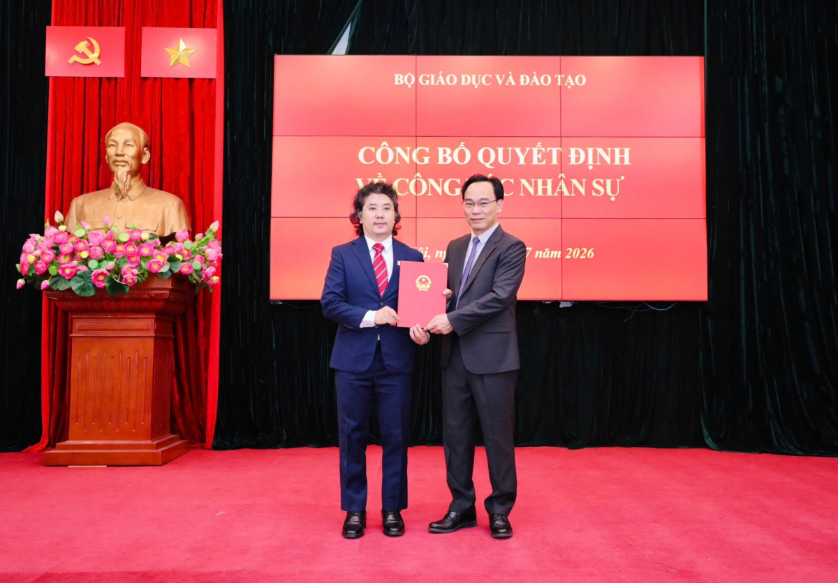 PGS.TS. Tạ Hải Tùng giữ chức Phó Giám đốc Đại học Bách khoa Hà Nội