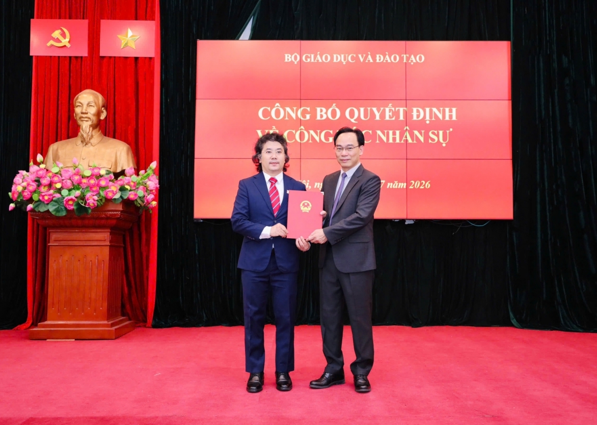 PGS.TS. Tạ Hải Tùng giữ chức Phó Giám đốc Đại học Bách khoa Hà Nội