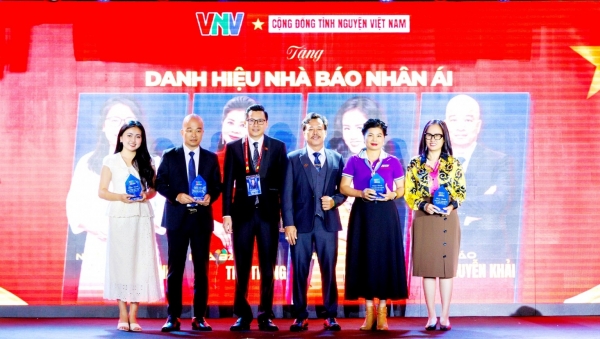 Cộng đồng VNV sơ kết hoạt động và vinh danh các tấm gương thiện nguyện tiêu biểu toàn quốc