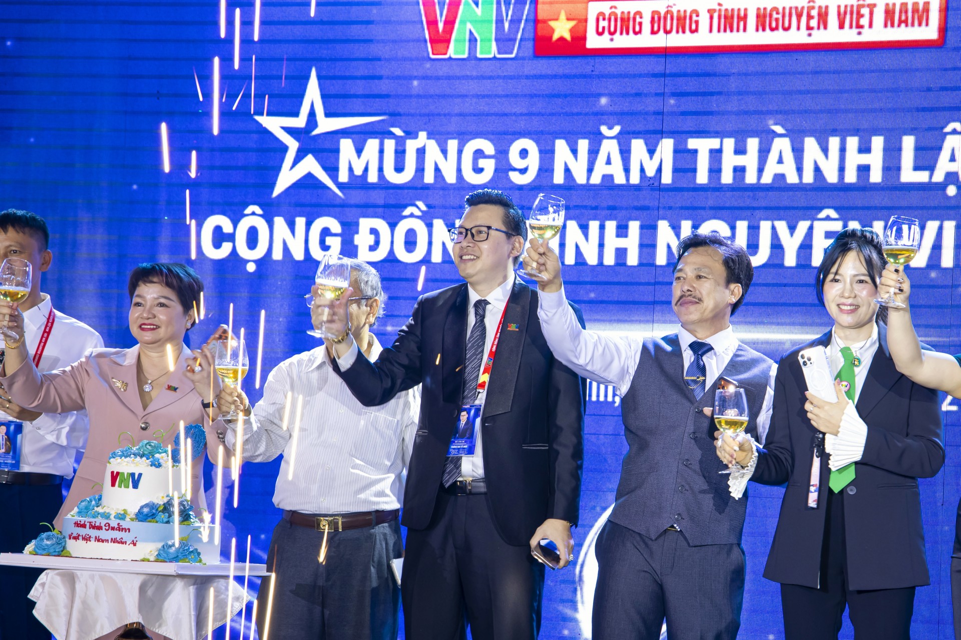 Hành trình 9 năm vì một Việt Nam nhân ái: Cộng đồng VNV sơ kết hoạt động và vinh danh các tấm gương thiện nguyện tiêu biểu toàn quốc