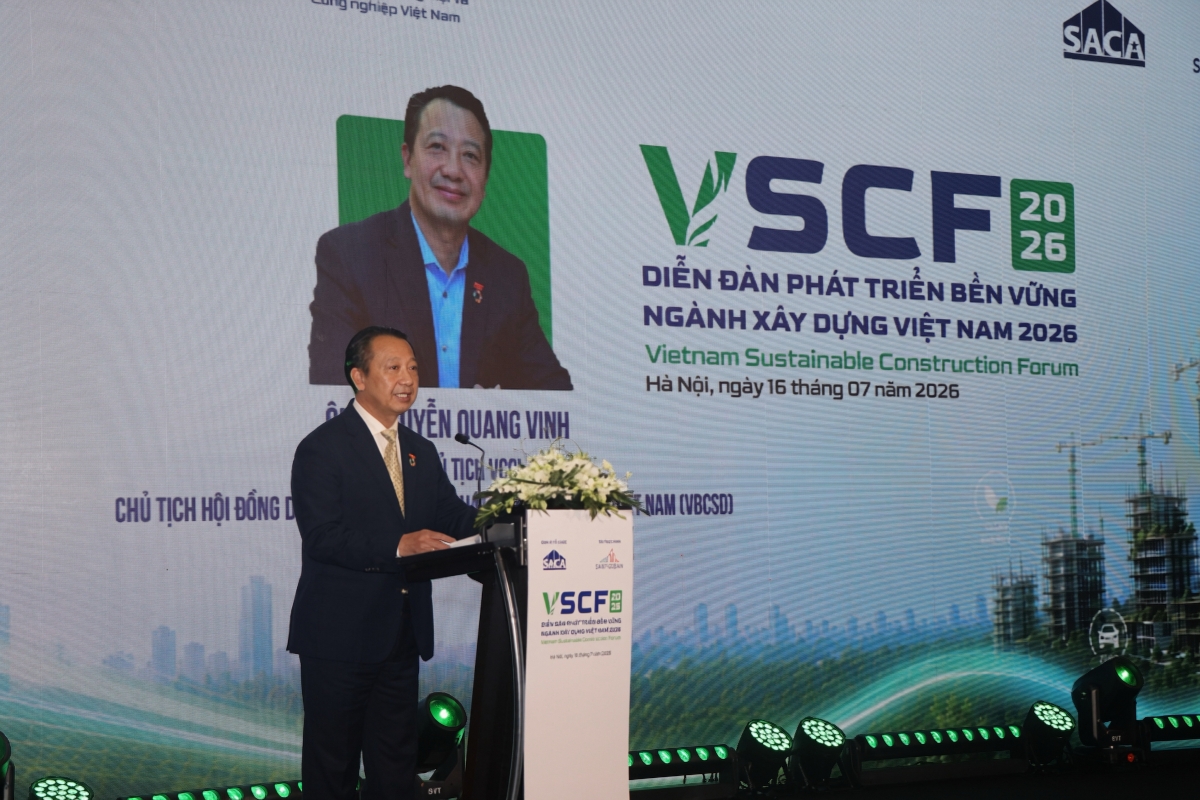 Phó Chủ tịch VCCI Nguyễn Quang Vinh nhấn mạnh phát triển bền vững là chìa khóa nâng cao năng lực cạnh tranh của doanh nghiệp. Ảnh: Hoàng Tùng
