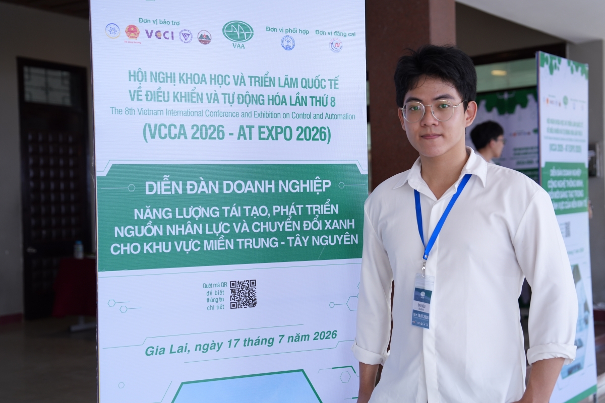 VCCA 2026: Khi sinh viên tự tin bước lên diễn đàn khoa học lớn