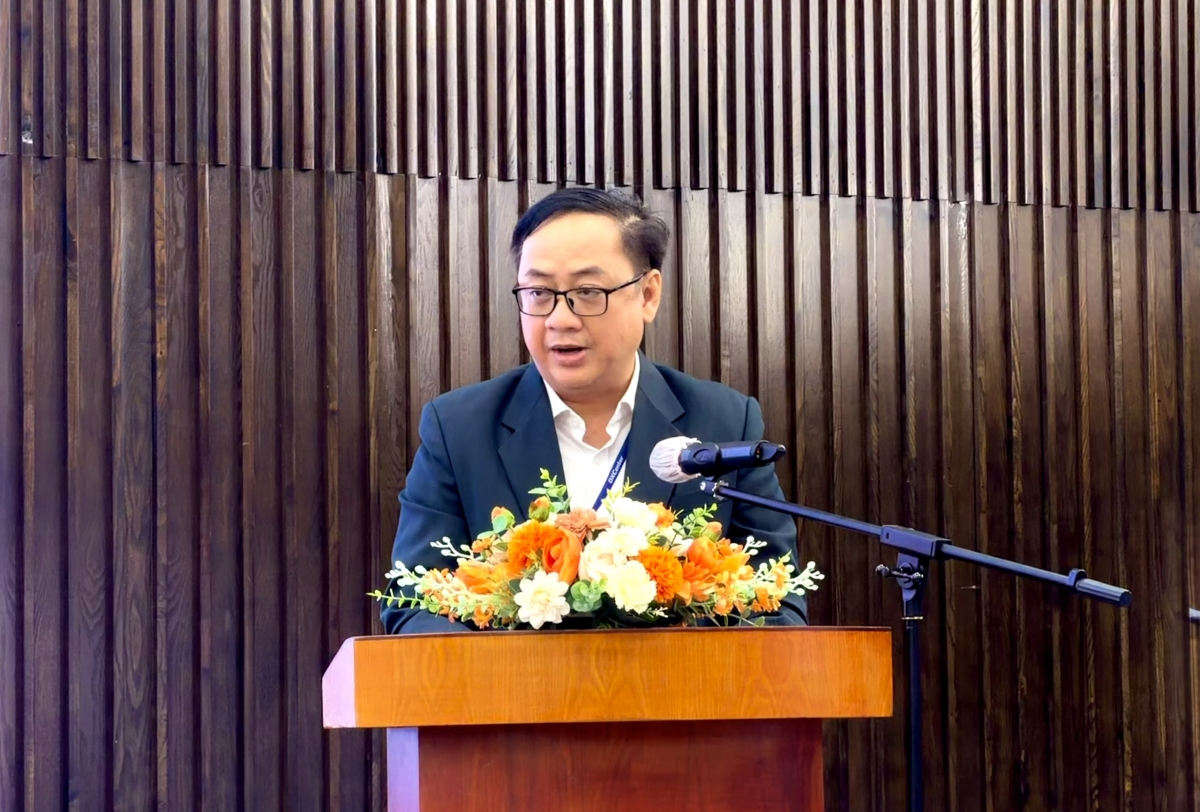 Ông Lý Minh Tuân, Trưởng phòng Kinh tế số - Xã hội số, Sở Khoa học và Công nghệ TP.Hồ Chí Minh trình bày tham luận