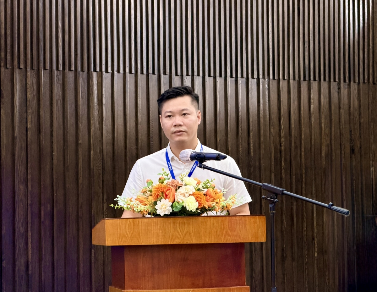Ông Bùi Trung Hiếu - Chuyên gia Trung tâm Cách mạng công nghiệp lần thứ tư tại TP.Hồ Chí Minh (C4IR HCMC) trình bày tham luận