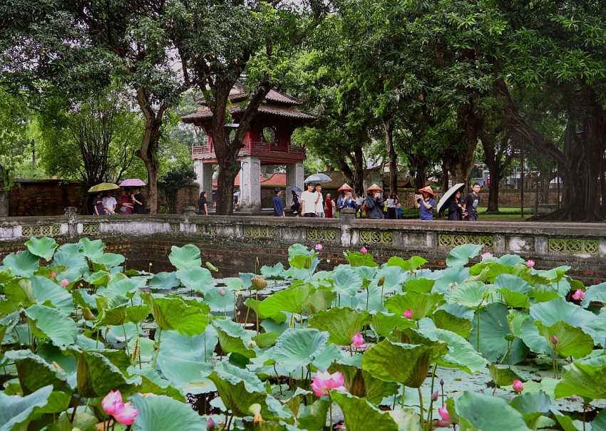 Hà Nội là đại diện duy nhất Đông Nam Á lọt top 10 thành phố có dịch vụ thân thiện nhất thế giới
