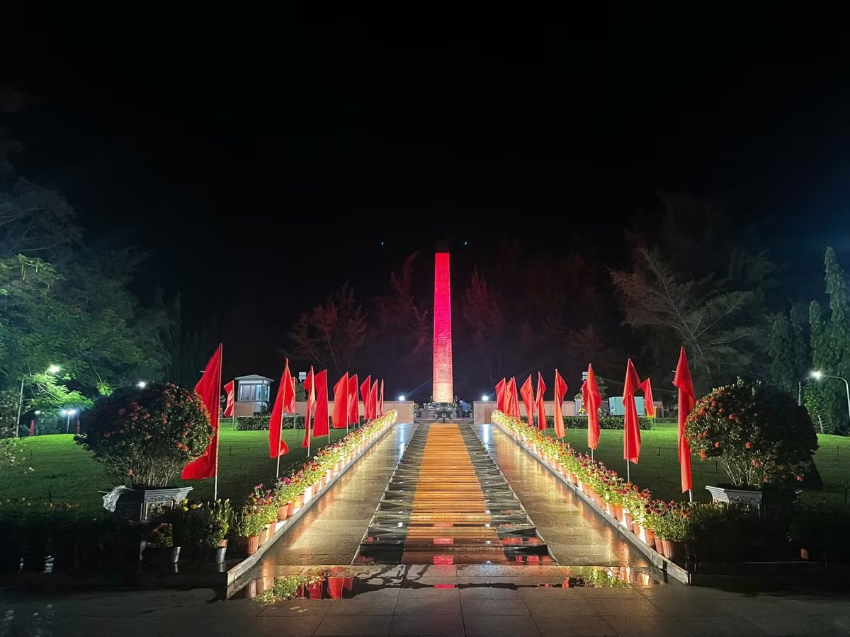 Liên hiệp Hội Việt Nam tri ân Người có công tại Côn Đảo Liên hiệp Hội Việt Nam tri ân Người có công tại Côn Đảo