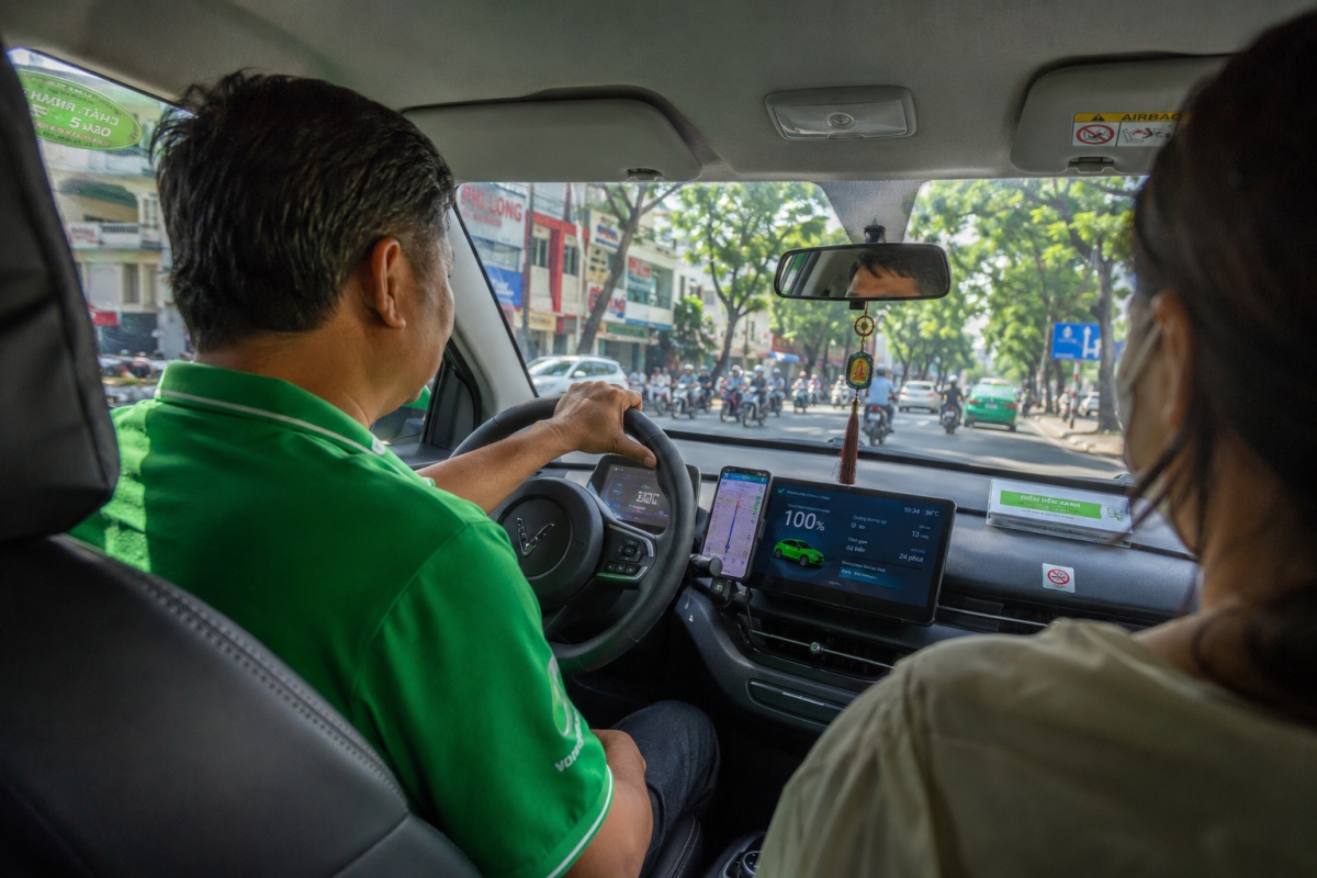 Taxi điện trở thành phòng thí nghiệm vận hành