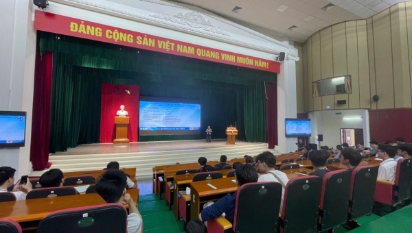 Đại học Bách khoa Hà Nội kết nối cộng đồng nghiên cứu vi sóng Đông Nam Á, mở rộng cơ hội cho nhà khoa học trẻ