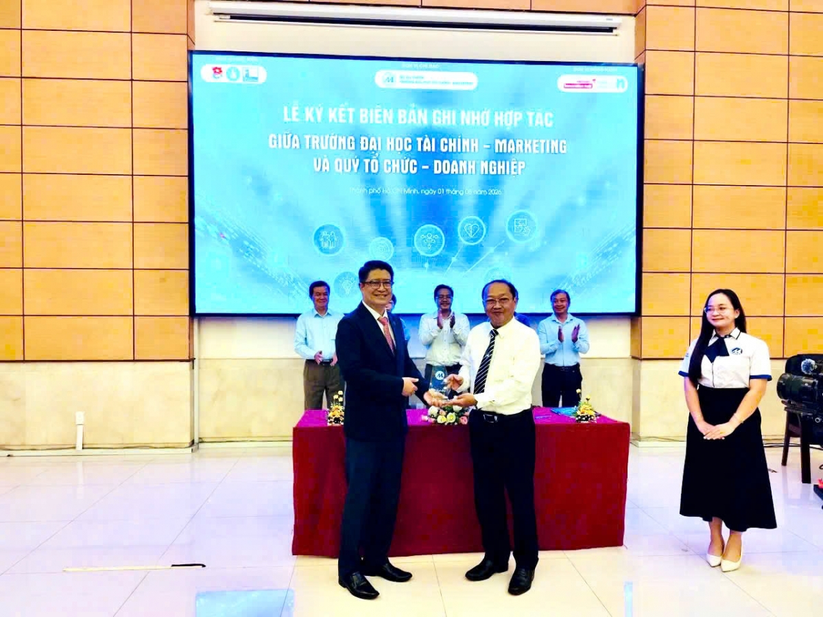 VAA và Trường Đại học Tài chính - Marketing hợp tác phát triển nguồn nhân lực công nghệ cao