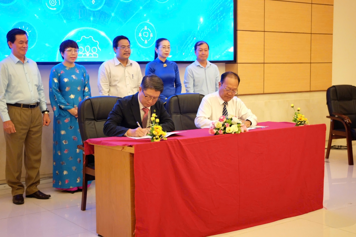 VAA và Trường Đại học Tài chính - Marketing hợp tác phát triển nguồn nhân lực công nghệ cao