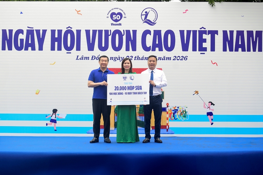 50 năm Vinamilk: bền bỉ chăm sóc nền tảng cho thế hệ Việt Nam tương lai