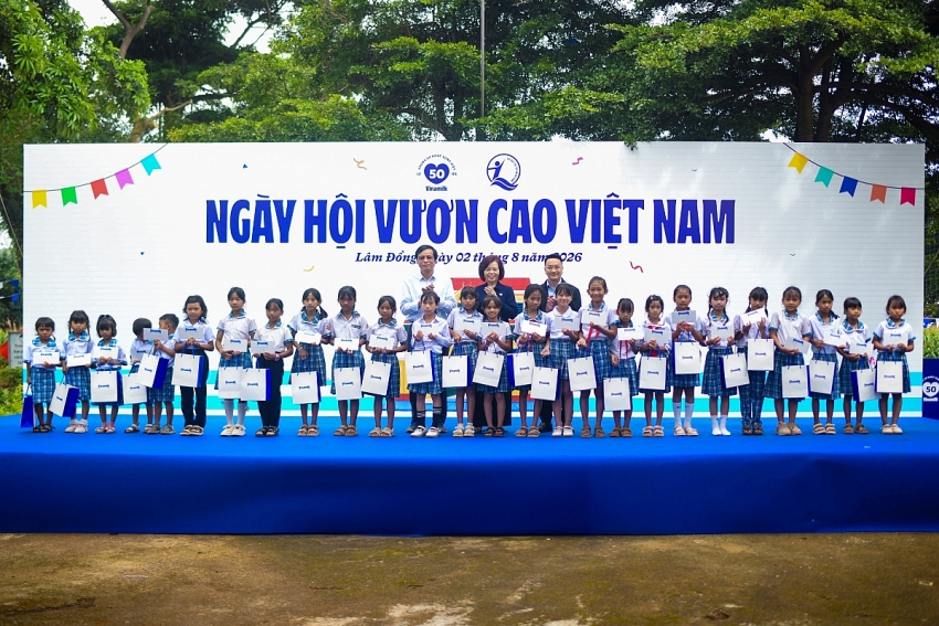 50 năm Vinamilk: bền bỉ chăm sóc nền tảng cho thế hệ Việt Nam tương lai