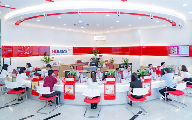 Tin tức ngân hàng nổi bật tuần qua: Agribank dành 70.000 tỷ đồng tín dụng ưu đãi cho doanh nghiệp