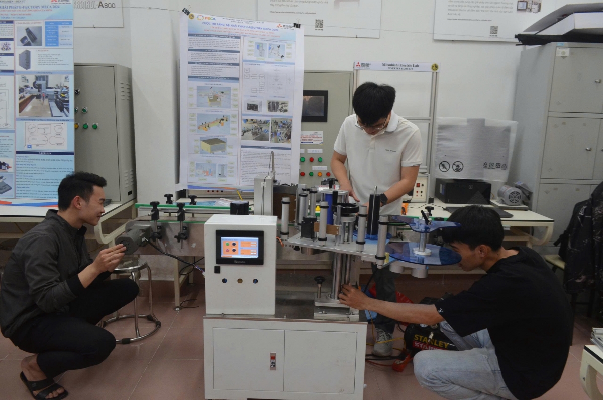 Điểm chuẩn ngành Tự động hóa vụt cao, trang bị gì cho người học từ bậc phổ thông đến đại học?
