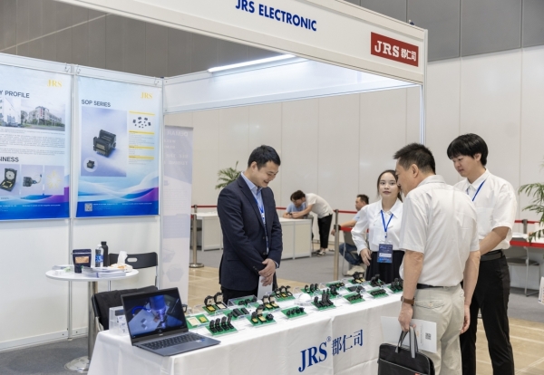 HI-TECH VIETNAM 2026: Hội tụ công nghệ mới, mở rộng cơ hội kết nối doanh nghiệp