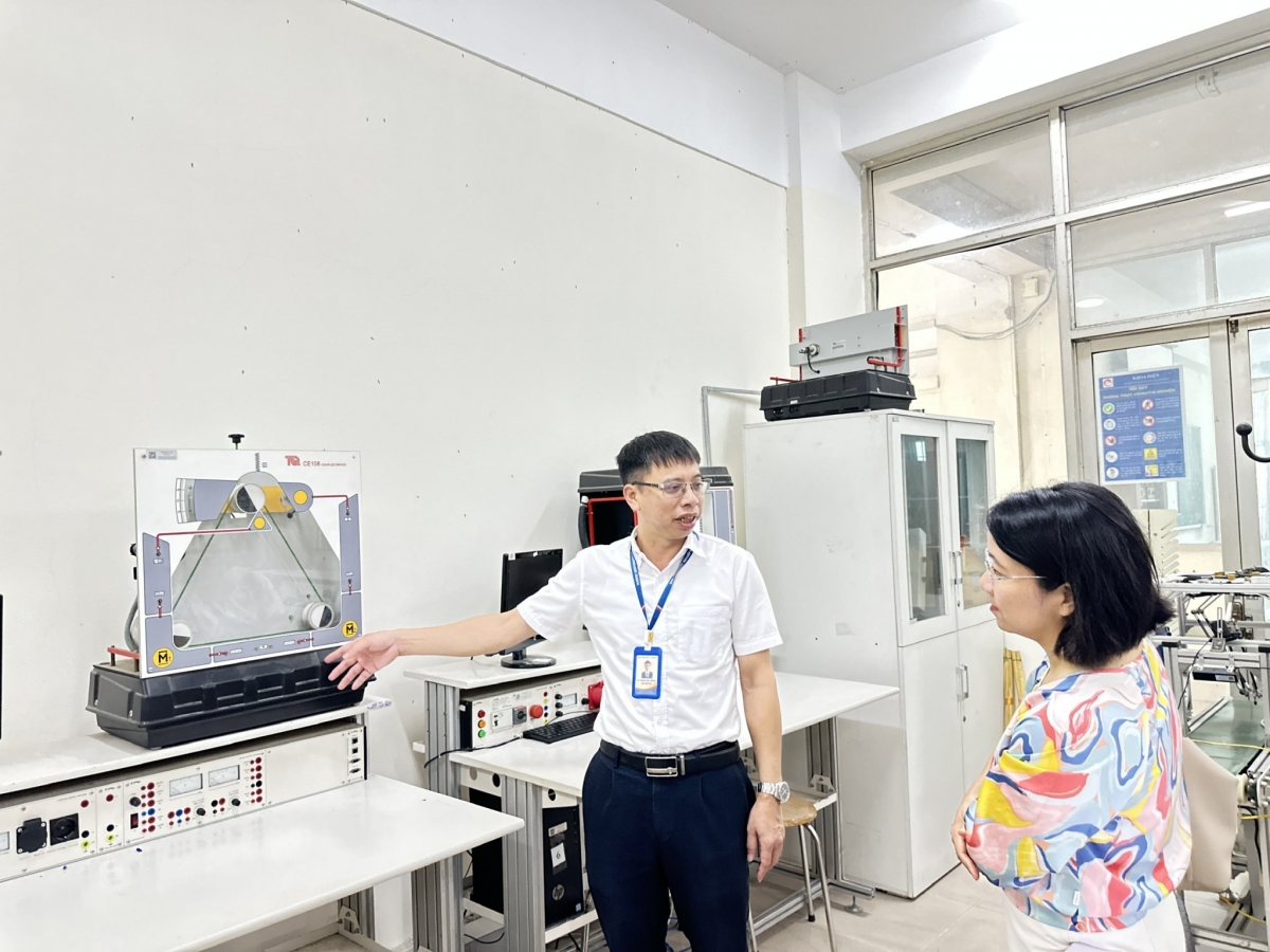 Điểm chuẩn ngành Tự động hóa vụt cao, trang bị gì cho người học từ bậc phổ thông đến đại học?