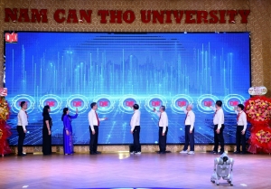 Đại học Nam Cần Thơ thành lập Viện Nghiên cứu Robot và Trí tuệ nhân tạo