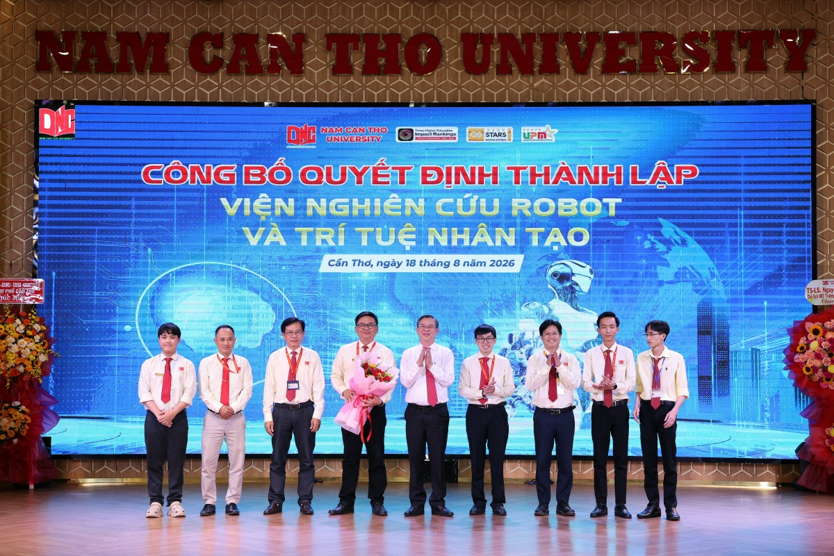Đại học Nam Cần Thơ thành lập Viện Nghiên cứu Robot và Trí tuệ nhân tạo